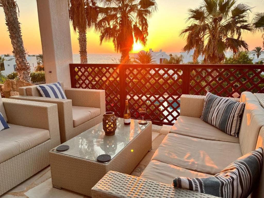 Sky Villa Paphos 外观 照片